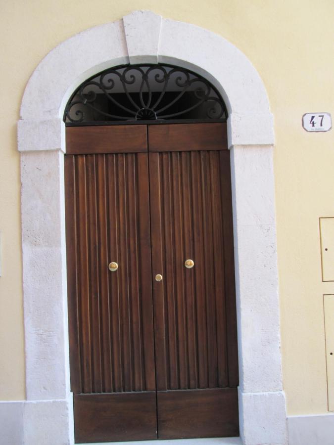 B&B Regina Margherita LʼAquila Exteriér fotografie