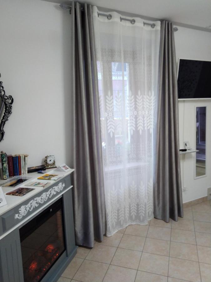B&B Regina Margherita LʼAquila Exteriér fotografie